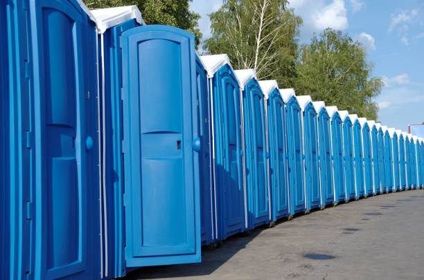 Best Portable bathroom rental  in Overland Park, KS